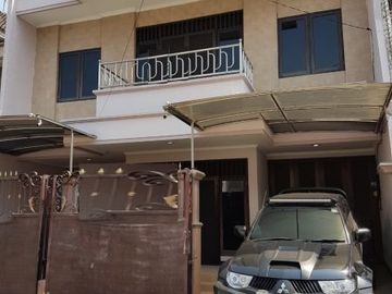 Dijual Rumah SHM Lokasi Babatan Pantai Utara, Surabaya