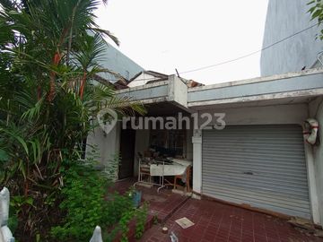 Jual Murah ,,,, Rumah Tua Hitung Tanah,,Bebas Banjir,, Deket Mall di Kelapa Gading