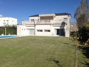 Casa en Venta en Barrio Cerrado El Recodo