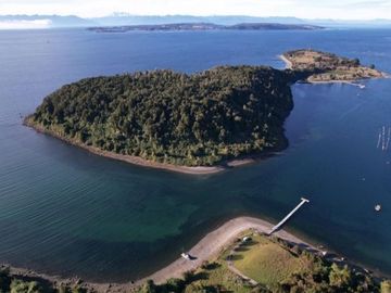 Isla Privada en Puerto Montt, Isla Huelmo