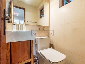 Casa en venta de 5 dorm. en Las Condes