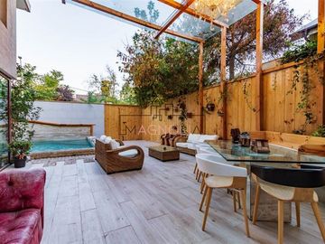 Casa en venta de 5 dorm. en Las Condes