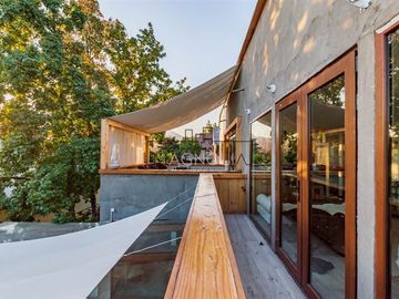Casa en venta de 5 dorm. en Las Condes
