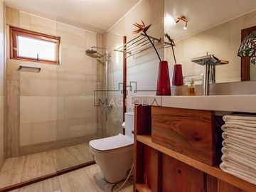 Casa en venta de 5 dorm. en Las Condes