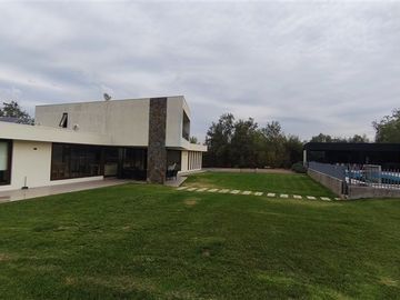 Casa en venta de 7 dorm. en Lampa