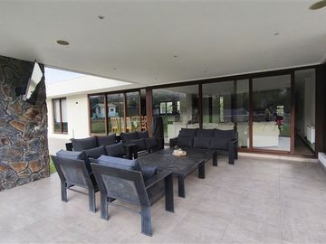 Casa en venta de 7 dorm. en Lampa