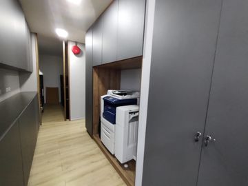 Arriendo Oficina En El Poblado, Las Lomas