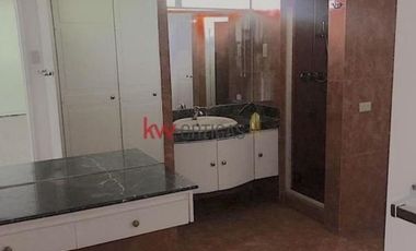 House with Pool for Sale in Dasmari&ntilde;as Village, Makati City