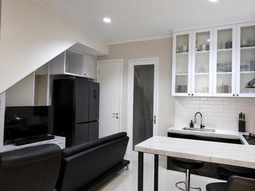 Rumah, 3 Lantai, Full Furnished di Winterville Sedayu City