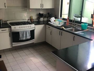 VENTA CASA EN HDA. DE LAS PALMAS CON SEGURIDAD