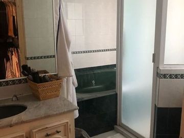 VENTA CASA EN HDA. DE LAS PALMAS CON SEGURIDAD