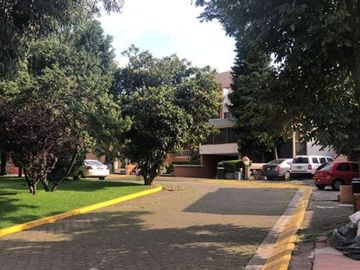 VENTA CASA EN HDA. DE LAS PALMAS CON SEGURIDAD