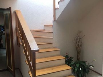 VENTA CASA EN HDA. DE LAS PALMAS CON SEGURIDAD