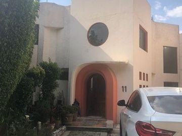 VENTA CASA EN HDA. DE LAS PALMAS CON SEGURIDAD