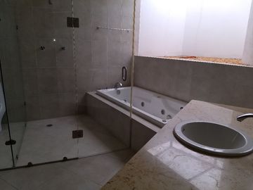 Venta de casa en El Pedregal Residencial