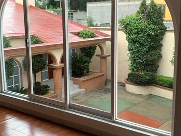 CASA SOLA EN SAN LUCAS XOCHIMANCA CON DEPARTAMENTO Y OFICINA INDEPENDIENTE