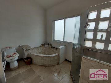 Casa en Condominio en Burgos Bubambilias, Cuernavaca Morelos.