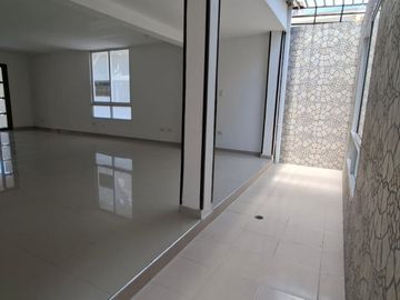 casa en venta en la hacienda. Cod V7383