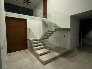 Residencia de lujo con 4Rec al Norte de la ciudad de Mérida, Yucatán