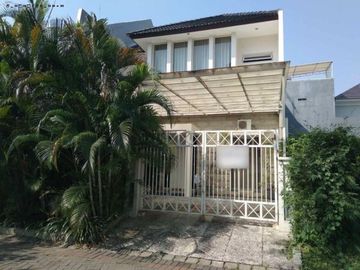 Rumah Florence Pakuwon City hadap utara, pln 2200wt, Furnish