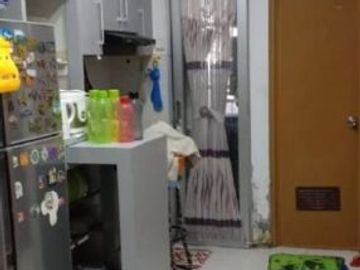 Apartment Gunawangsa Manyar Semi furnish