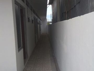 Rumah kontrakan baru Exclusive 6 pintu luas tanah 200 dibekasi timur