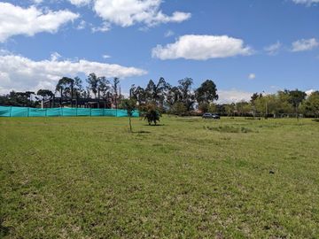 Hermoso Terreno 1040m2 Urbanización de Lujo, Puembo