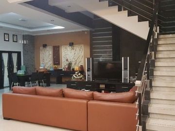 Dijual Rumah Besar Dan Mewah Di Renon Denpasar