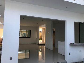 Casa - La Rioja Privada Residencial 1era. Etapa $5,790,000