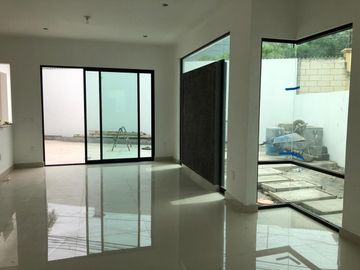 Casa - La Rioja Privada Residencial 1era. Etapa $5,790,000