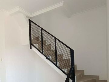 Rumah Sultan di Sariwangi Bandung Utara Lembang