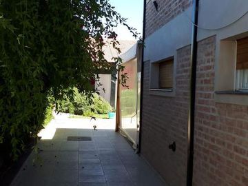 Venta- 7 ambientes- Casa - Lanin 1070- Villa Florencia
