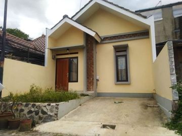 Pinggir Jalan Raya Rumah Siap Huni Tipe 50 Haji Gofur Ngamprah 400jtan