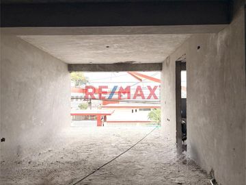 🏡 ¡Tu nuevo hogar en la exclusiva Urb. California te espera!
📅 Entrega programada: Enero 2026
💸 ¡Sin pago de alcabala!

¿Buscas un departamento mo