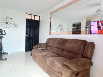 apartamento en venta en brisas de los Álamos. Cod V111283
