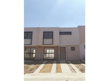 CASA EN VENTA AL SUR DE PACHUCA, BLVD SANTA CATARINA