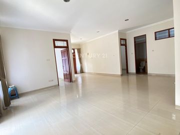 Rumah Galaxy Bekasi LT 204m 4 KT Siap Huni Rp 85JT Per Tahun