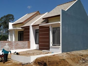 Rumah Subsidi Siap Huni Pinggir Jalan Raya di Garuda Malang