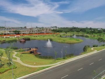 Ruko mewah Gading Serpong Melody Dekat Mall Tol View Bagus Ada Balkon