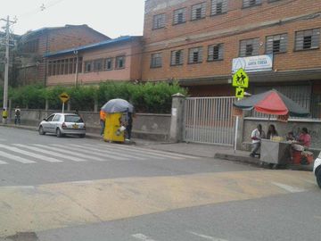 VENDO TERRENO CERCA DEL METRO DE ACEVEDO EN MEDELLÍN ANTIOQUIA.