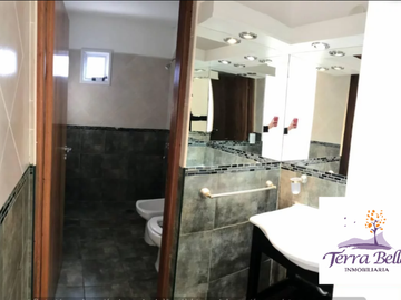 CHALET DE CATEGORIA EN BARRIO CERRADO FRENTE AL RÍO SAN ANTONIO. A 15 MINUTOS DEL CENTRO DE VILLA CARLOS PAZ