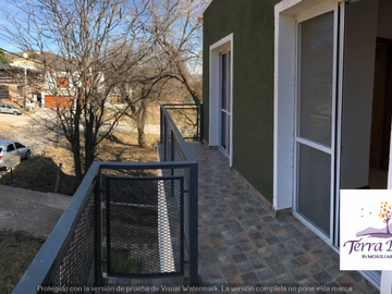 CHALET DE CATEGORIA EN BARRIO CERRADO FRENTE AL RÍO SAN ANTONIO. A 15 MINUTOS DEL CENTRO DE VILLA CARLOS PAZ