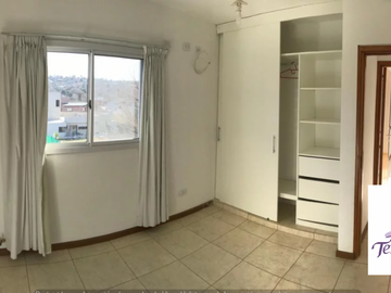 CHALET DE CATEGORIA EN BARRIO CERRADO FRENTE AL RÍO SAN ANTONIO. A 15 MINUTOS DEL CENTRO DE VILLA CARLOS PAZ