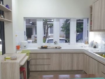 DIJUAL CEPAT RUMAH SEMI FURNISH DI CLUSTER CHALCEDONY PHG GADING SERPONG