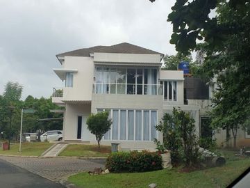 DIJUAL CEPAT RUMAH SEMI FURNISH DI CLUSTER CHALCEDONY PHG GADING SERPONG