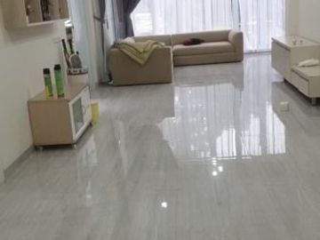 DIJUAL CEPAT RUMAH SEMI FURNISH DI CLUSTER CHALCEDONY PHG GADING SERPONG