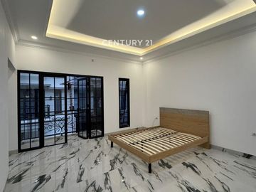 RUMAH CLUSTER MURAH 2 LANTAI DI TANJUNG BARAT