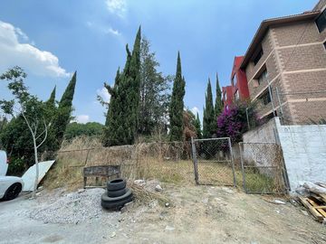 Terreno en Calle Cerrada en Leandro Valle, Barrio Norte