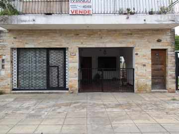 AMPLIO PH CON PATIO Y PILETA