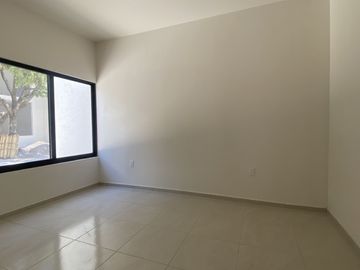 A una cuadra del Tecmilenio